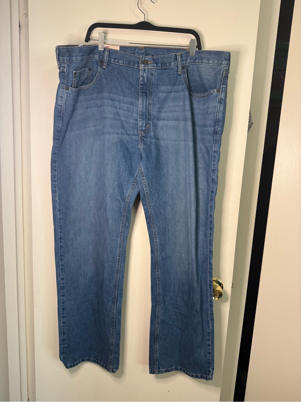NWT Levi's 559 Men's Relaxed Straight Fit Jeans - W44 L32